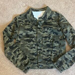 LuLaRoe Kenny Jacket Size S Camo Button Front